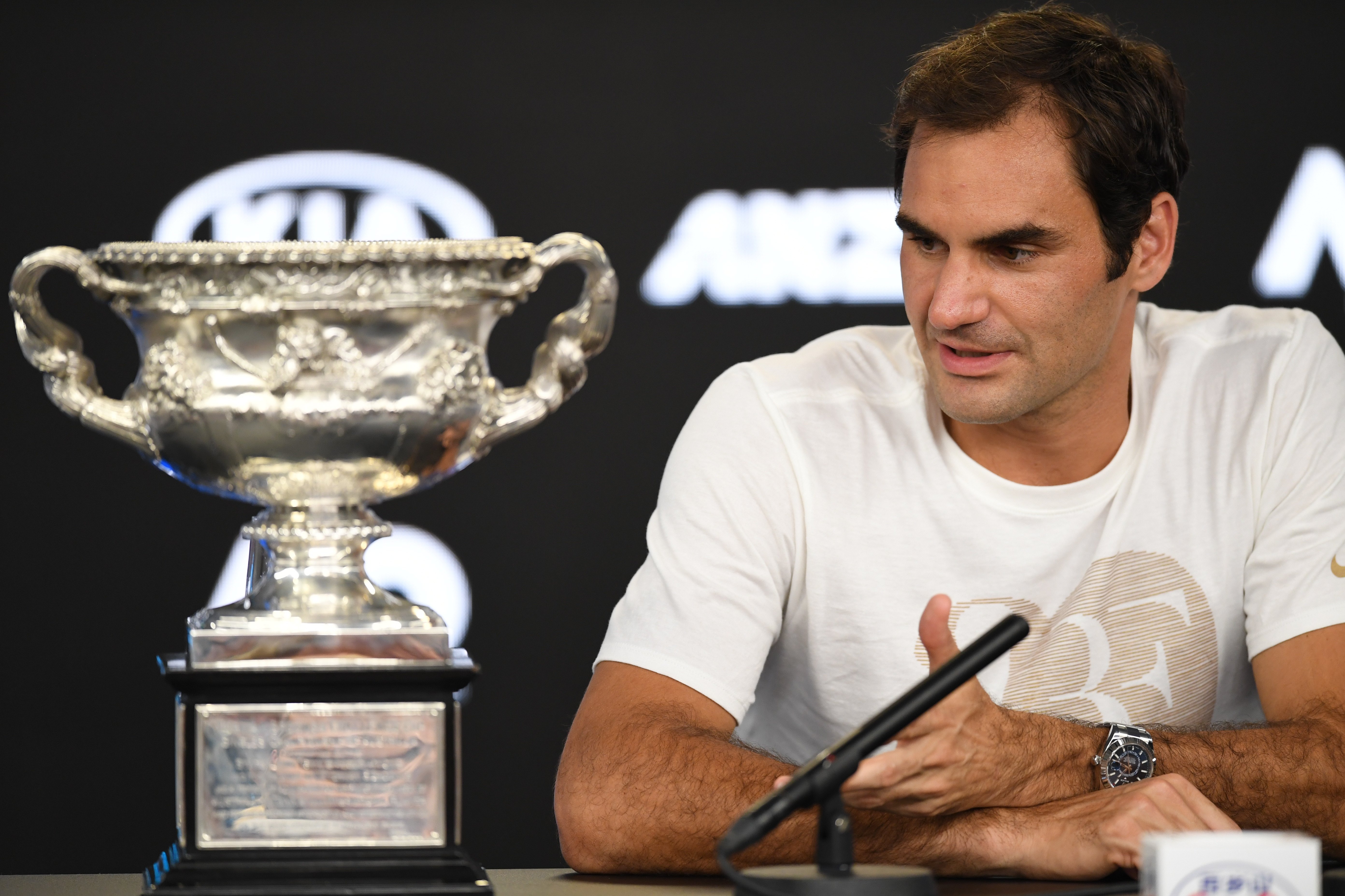 澳大利亚网球队轻取法国网球队，费德勒打破历史纪录的简单介绍