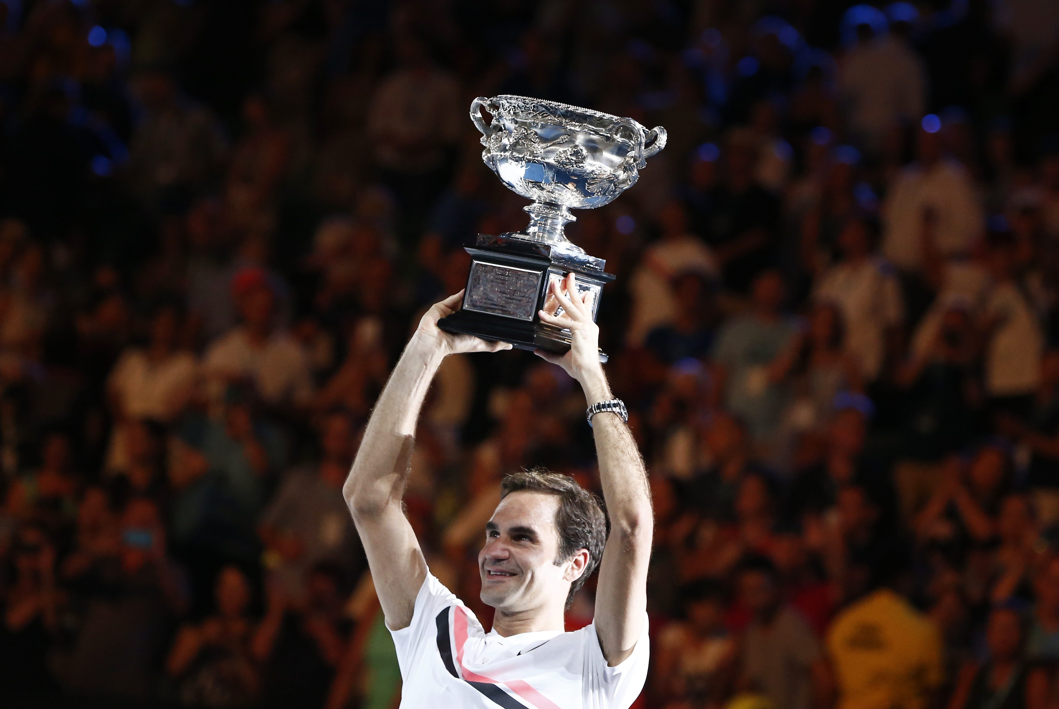 澳大利亚网球队轻取法国网球队，费德勒打破历史纪录的简单介绍