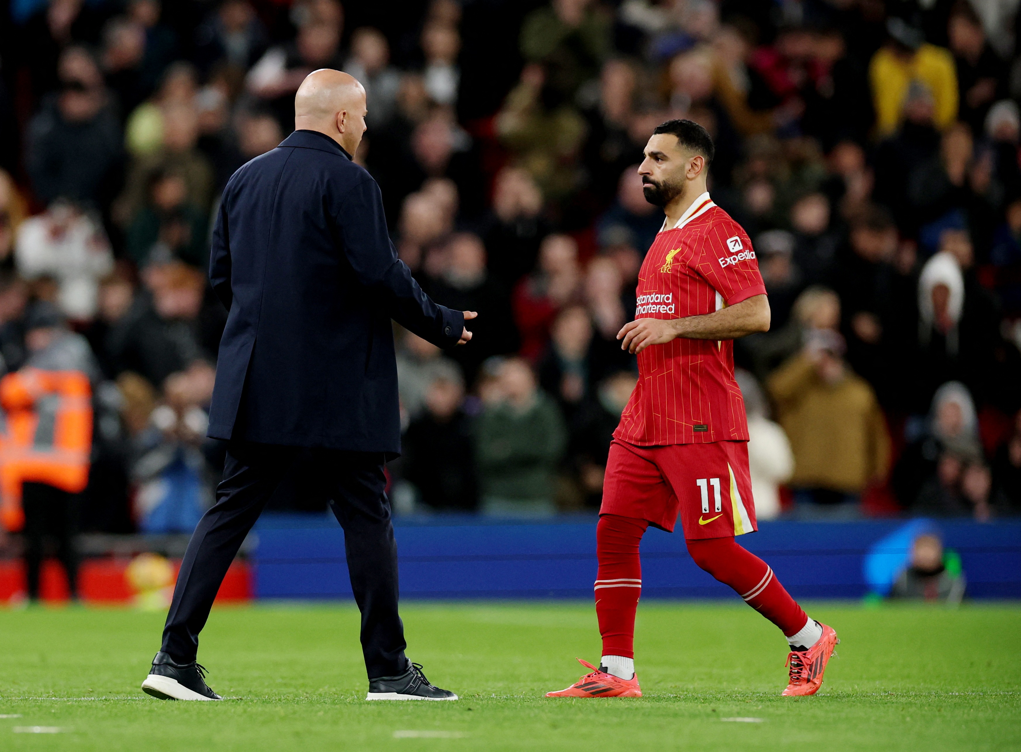 欧冠决赛:巴塞罗那队击败利物浦获得冠军 欧冠决赛:巴塞罗那队击败利物浦获得冠军