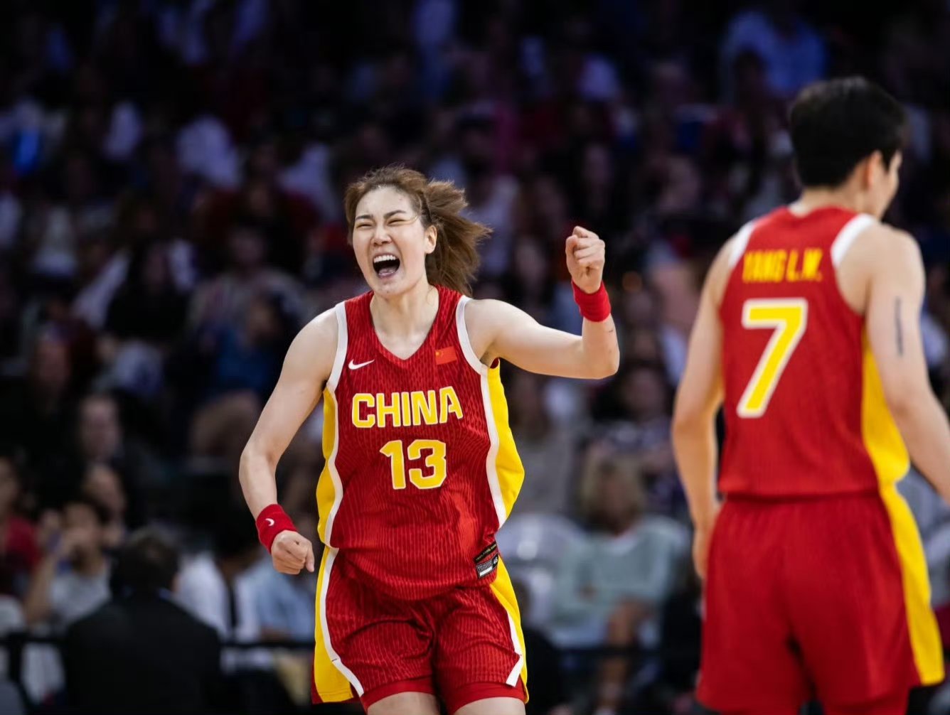 开云体育平台APP-美国女篮成功卫冕，西班牙女篮屈居亚军