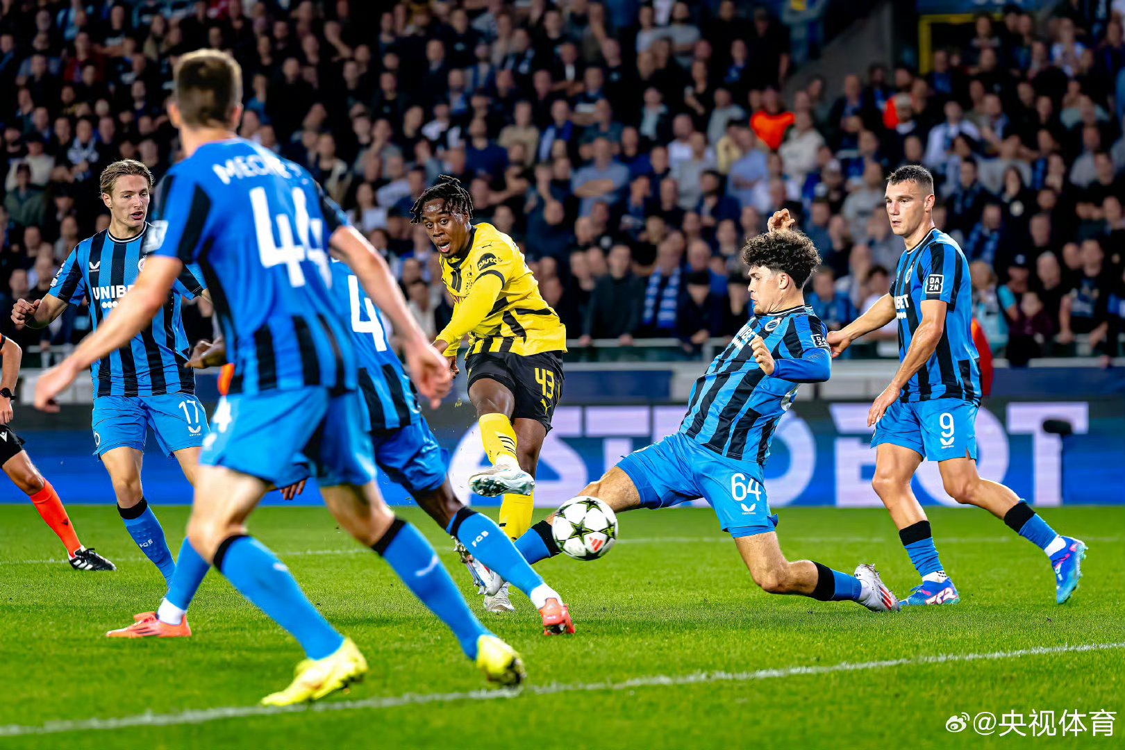 关于多特蒙德再次表现出色,保持领先优势的信息 关于多特蒙德再次表现出色,保持领先优势的信息