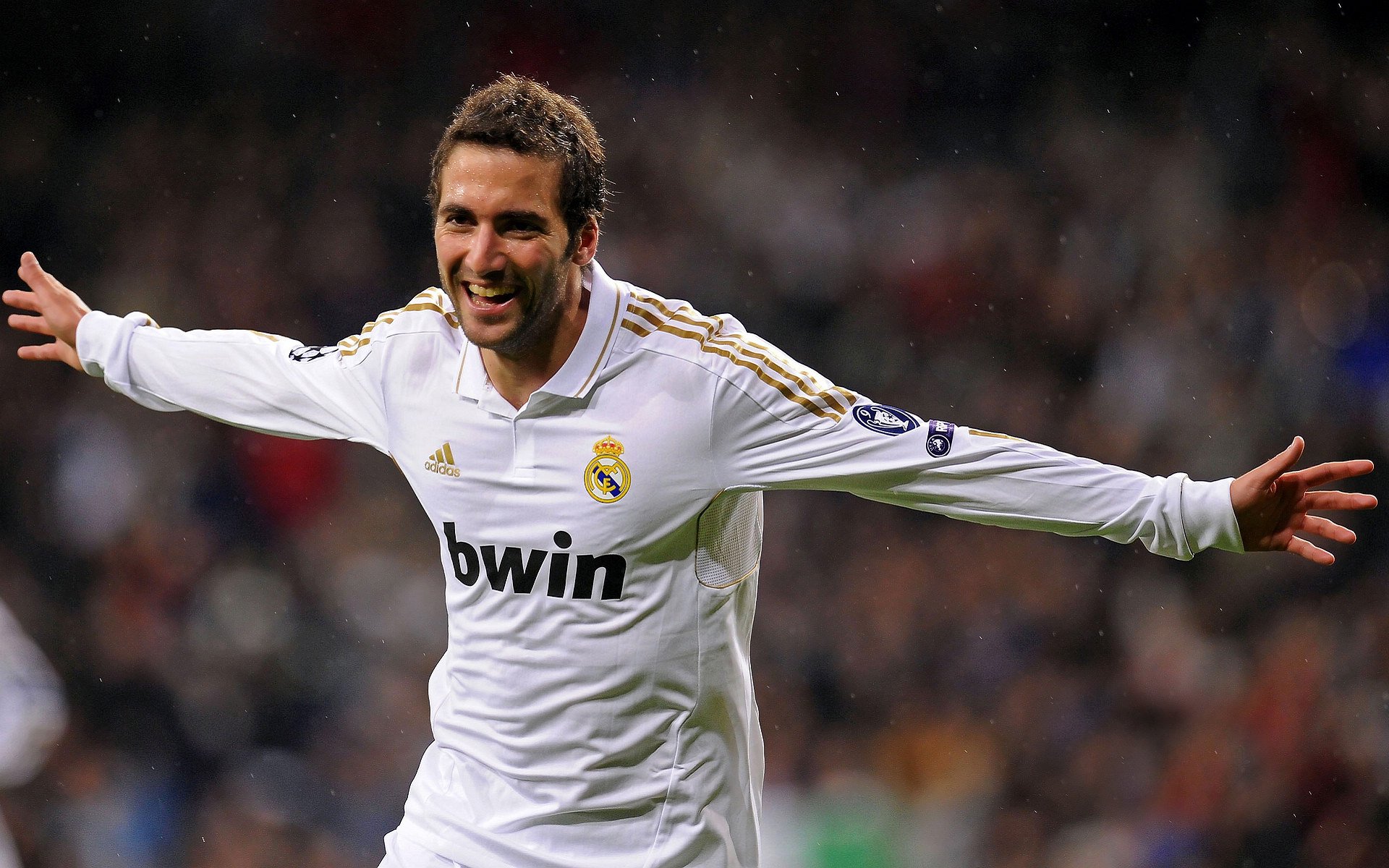 基米希的终场接管,美国队最后时刻逆转皇家社会,重绘世界排名版图